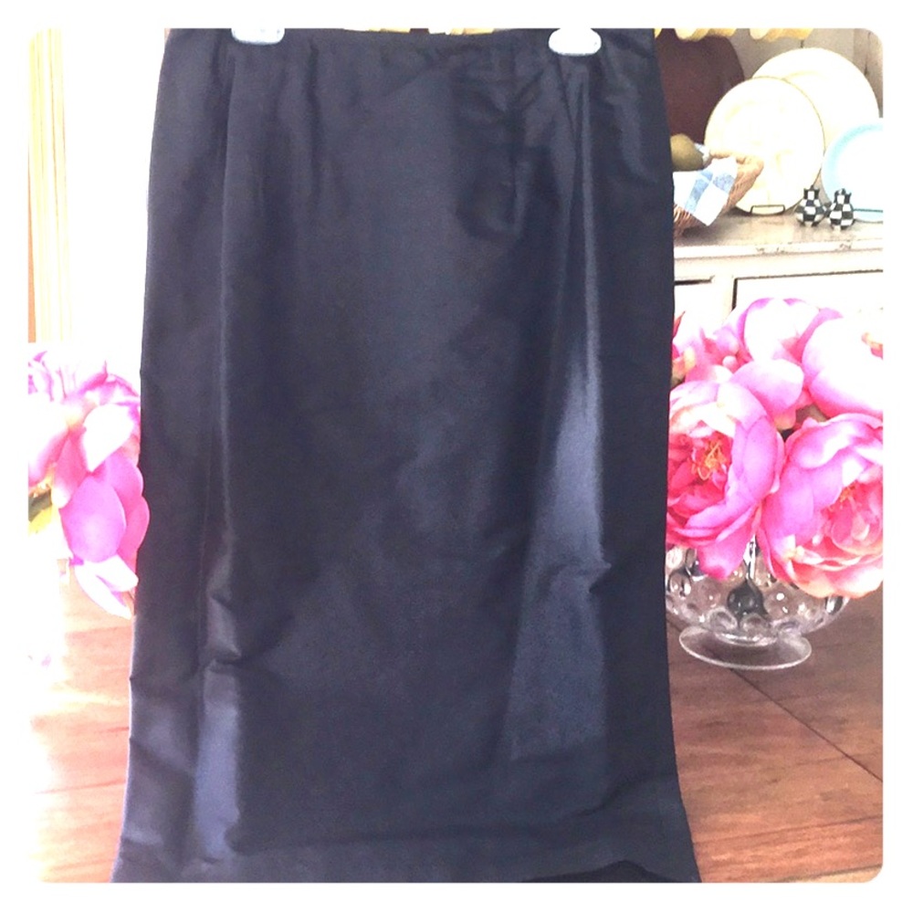 Flatter fitting 100% Thai Silk pencil skirt